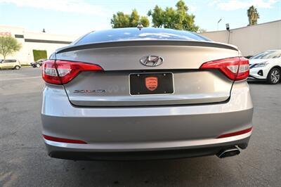 2017 Hyundai SONATA SE - Photo 10 - Norwalk, CA 90650-2241