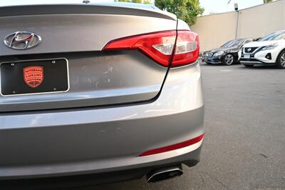 2017 Hyundai SONATA SE - Photo 11 - Norwalk, CA 90650-2241