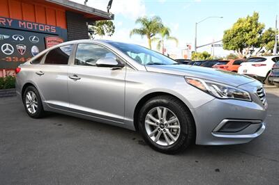 2017 Hyundai SONATA SE - Photo 14 - Norwalk, CA 90650-2241