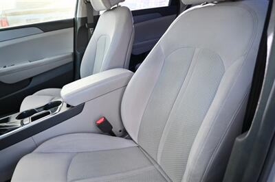 2017 Hyundai SONATA SE - Photo 21 - Norwalk, CA 90650-2241