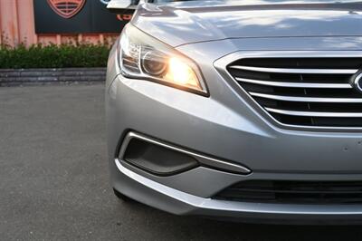 2017 Hyundai SONATA SE - Photo 3 - Norwalk, CA 90650-2241
