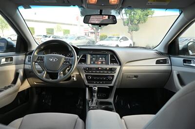 2017 Hyundai SONATA SE - Photo 45 - Norwalk, CA 90650-2241