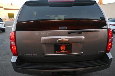 2007 Chevrolet Suburban LT   - Photo 8 - Norwalk, CA 90650-2241