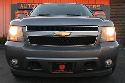 2007 Chevrolet Suburban LT   - Photo 2 - Norwalk, CA 90650-2241