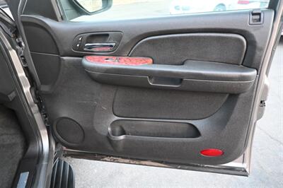 2007 Chevrolet Suburban LT   - Photo 56 - Norwalk, CA 90650-2241