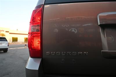 2007 Chevrolet Suburban LT   - Photo 7 - Norwalk, CA 90650-2241