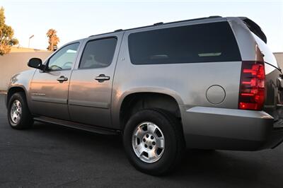 2007 Chevrolet Suburban LT   - Photo 5 - Norwalk, CA 90650-2241