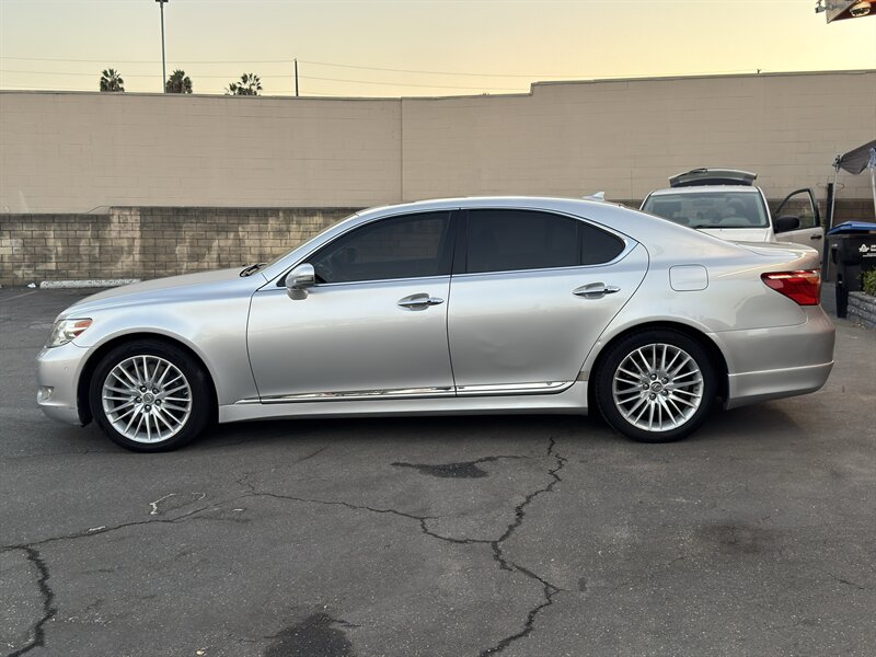 2012 Lexus LS 460 - Photo 10 - Norwalk, CA 90650-2241