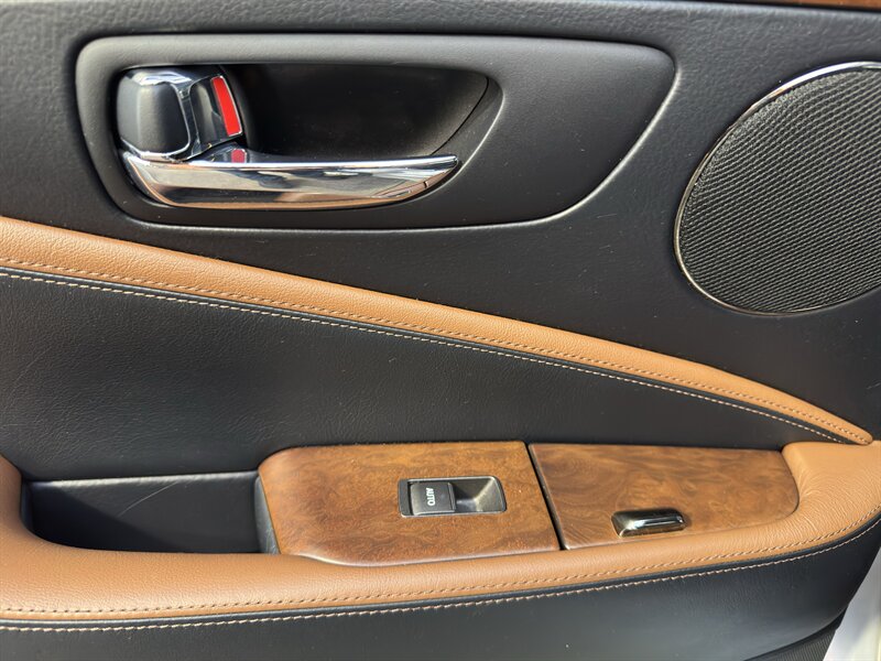 2012 Lexus LS 460 - Photo 30 - Norwalk, CA 90650-2241