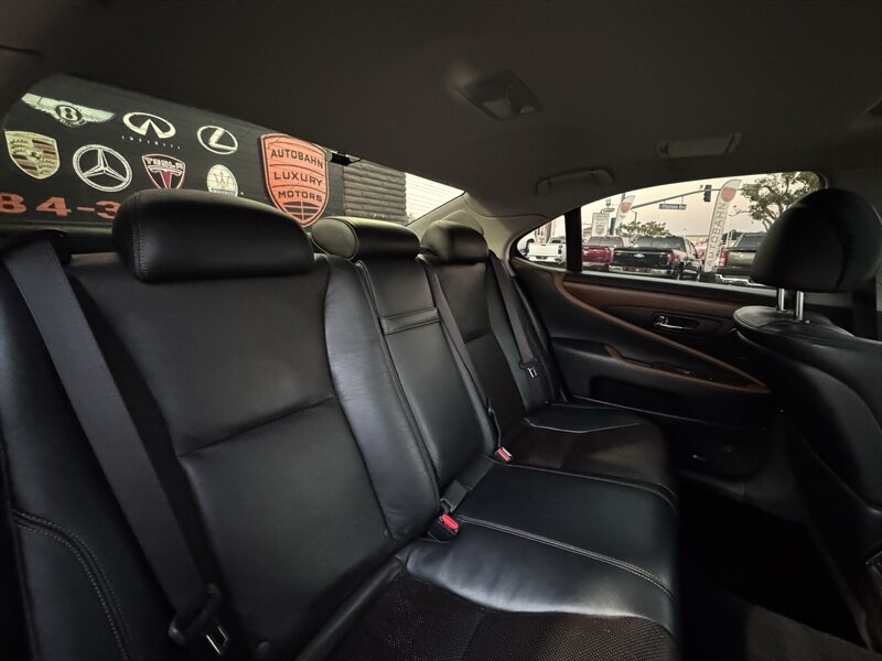 2012 Lexus LS 460 - Photo 43 - Norwalk, CA 90650-2241