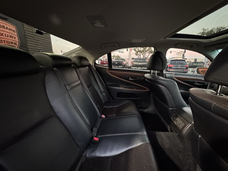 2012 Lexus LS 460 - Photo 42 - Norwalk, CA 90650-2241