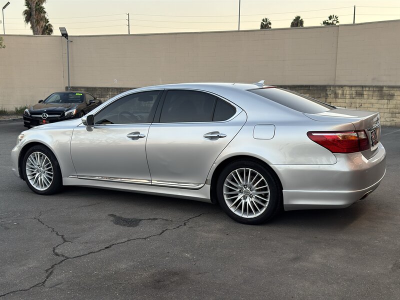 2012 Lexus LS 460 - Photo 11 - Norwalk, CA 90650-2241