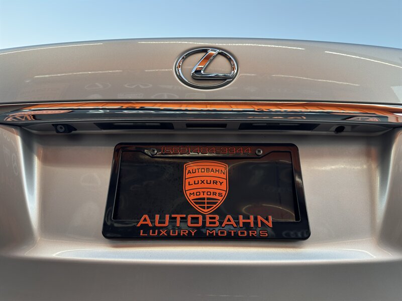 2012 Lexus LS 460 - Photo 15 - Norwalk, CA 90650-2241