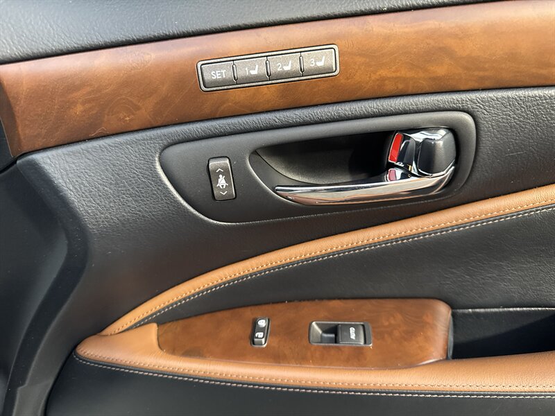 2012 Lexus LS 460 - Photo 45 - Norwalk, CA 90650-2241