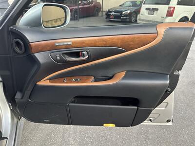 2012 Lexus LS 460 - Photo 44 - Norwalk, CA 90650-2241