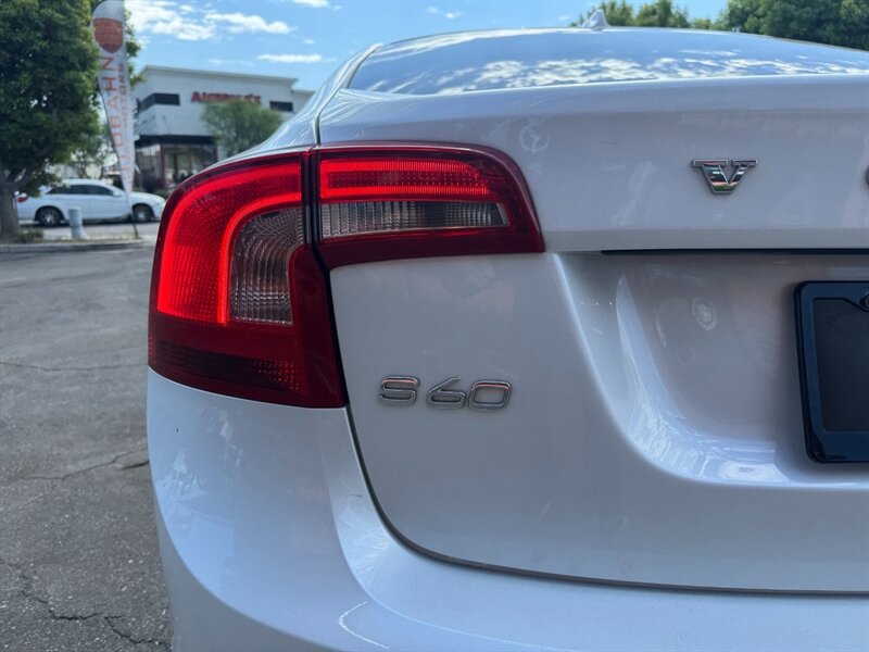 2018 Volvo S60 T5 Inscription - Photo 12 - Norwalk, CA 90650-2241