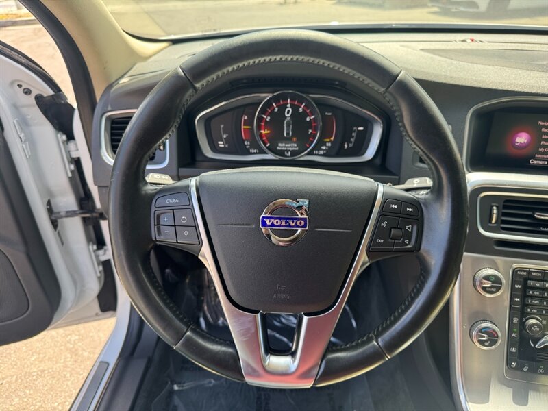 2018 Volvo S60 T5 Inscription - Photo 24 - Norwalk, CA 90650-2241