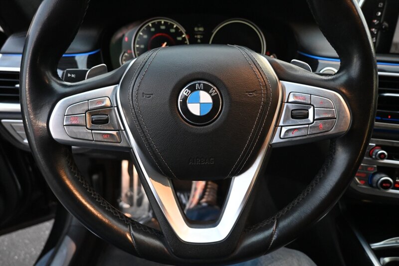 2016 Bmw 740i 7-series photo 28