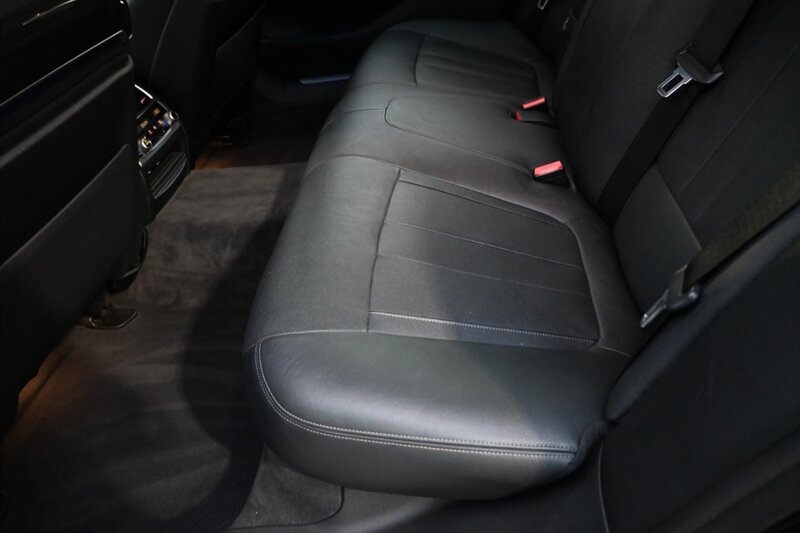 2016 Bmw 740i 7-series photo 43