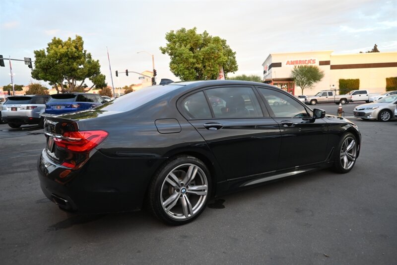 2016 Bmw 740i 7-series photo 12