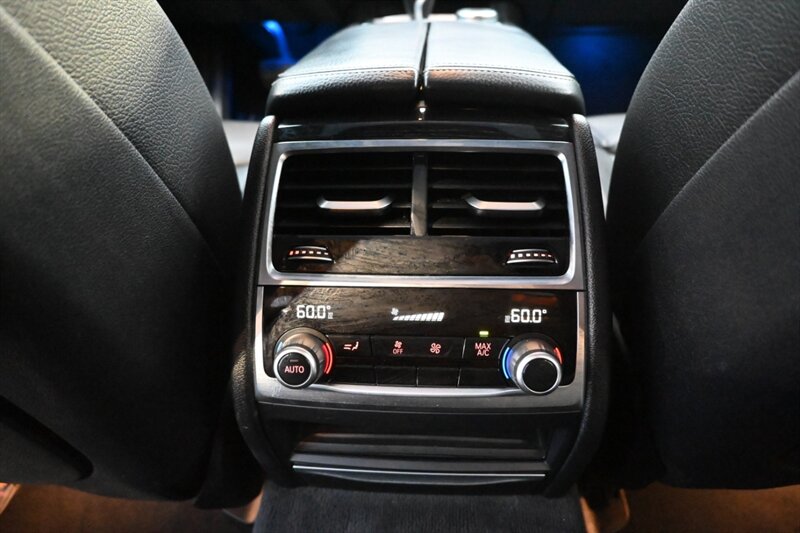 2016 Bmw 740i 7-series photo 44
