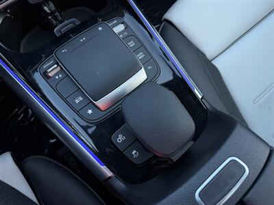 2022 Mercedes-Benz GLA AMG GLA 35   - Photo 25 - Norwalk, CA 90650-2241