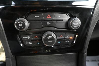 2016 Chrysler 300 S   - Photo 37 - Norwalk, CA 90650-2241