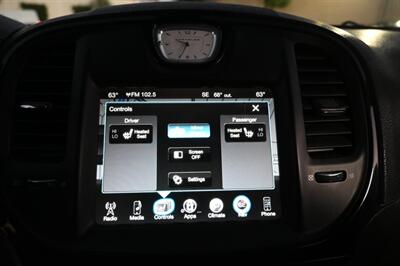 2016 Chrysler 300 S   - Photo 36 - Norwalk, CA 90650-2241