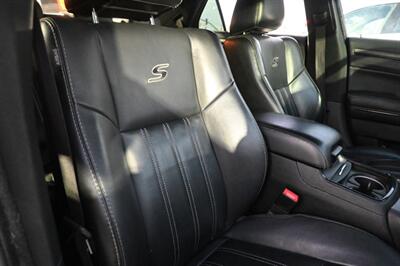 2016 Chrysler 300 S   - Photo 58 - Norwalk, CA 90650-2241