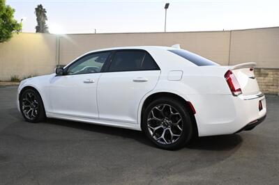 2016 Chrysler 300 S   - Photo 8 - Norwalk, CA 90650-2241