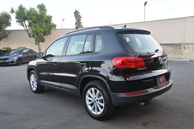 2017 Volkswagen Tiguan S photo 4