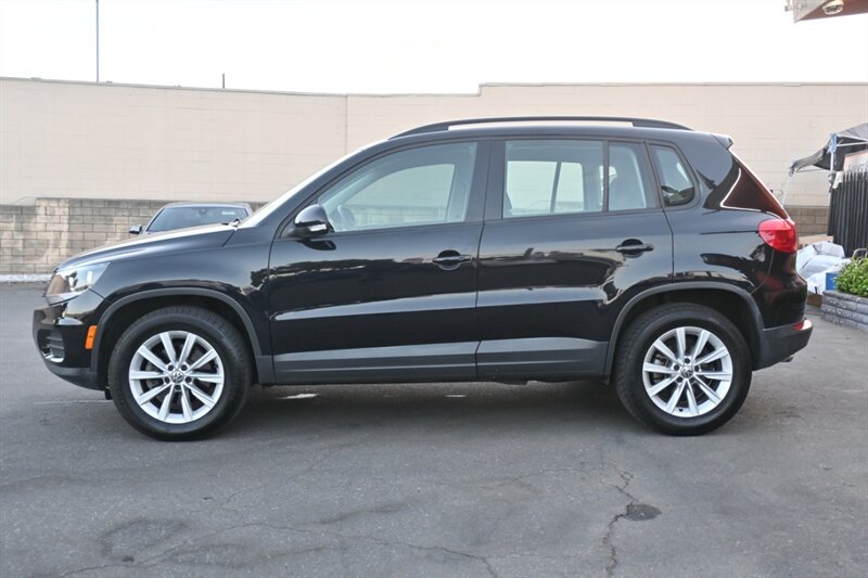 2017 Volkswagen Tiguan S photo 3