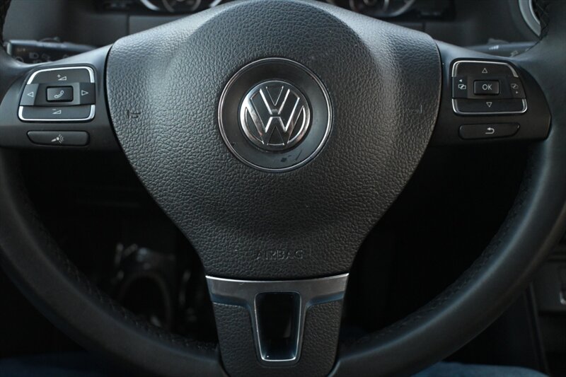 2017 Volkswagen Tiguan S photo 17