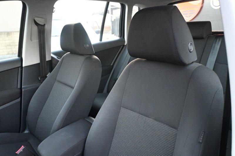 2017 Volkswagen Tiguan S photo 12