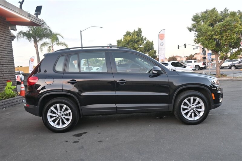 2017 Volkswagen Tiguan S photo 9