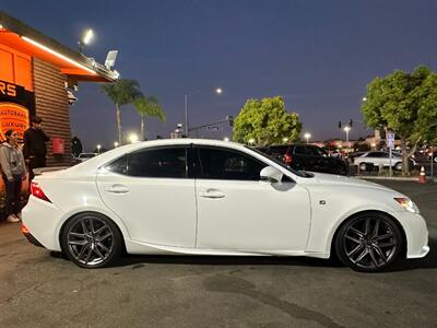 2016 Lexus IS 200t   - Photo 15 - Norwalk, CA 90650-2241