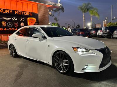 2016 Lexus IS 200t   - Photo 16 - Norwalk, CA 90650-2241