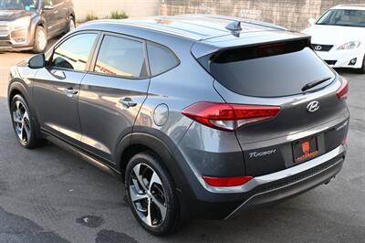 2016 Hyundai TUCSON Limited   - Photo 16 - Norwalk, CA 90650-2241