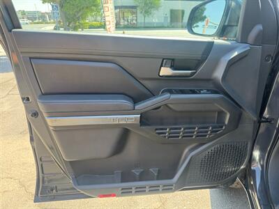 2025 Toyota Tacoma TRD Off-Road   - Photo 21 - Norwalk, CA 90650-2241