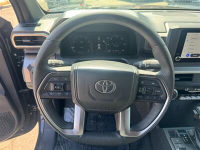 2025 Toyota Tacoma TRD Off-Road   - Photo 25 - Norwalk, CA 90650-2241