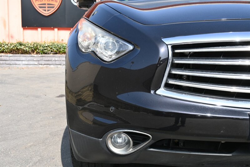 2013 Infiniti FX37 photo 2