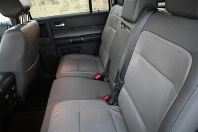 2019 Ford Flex SEL   - Photo 46 - Norwalk, CA 90650-2241