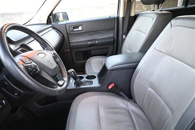 2019 Ford Flex SEL   - Photo 25 - Norwalk, CA 90650-2241