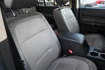 2019 Ford Flex SEL   - Photo 66 - Norwalk, CA 90650-2241