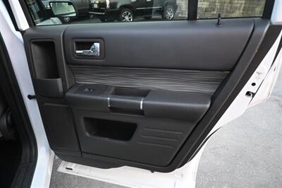 2019 Ford Flex SEL   - Photo 53 - Norwalk, CA 90650-2241