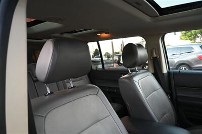 2019 Ford Flex SEL   - Photo 65 - Norwalk, CA 90650-2241