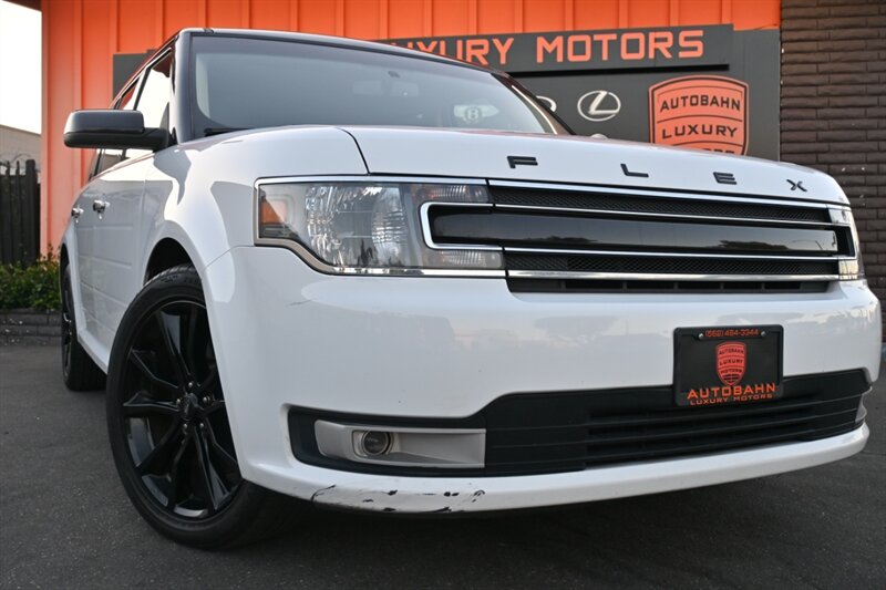 2019 Ford Flex SEL   - Photo 1 - Norwalk, CA 90650-2241