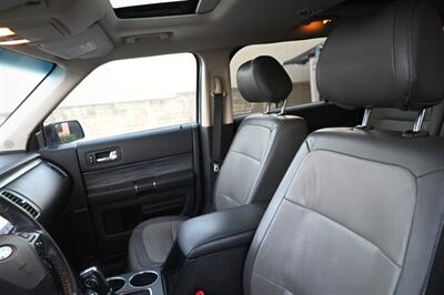 2019 Ford Flex SEL   - Photo 24 - Norwalk, CA 90650-2241