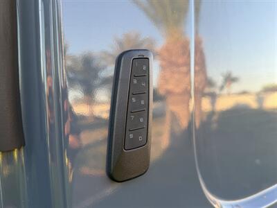 2020 Ford Transit 250   - Photo 22 - Norwalk, CA 90650-2241