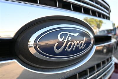 2019 Ford F-150 Lariat SuperCrew   - Photo 6 - Norwalk, CA 90650-2241